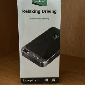 CarPlay wireless adapter
